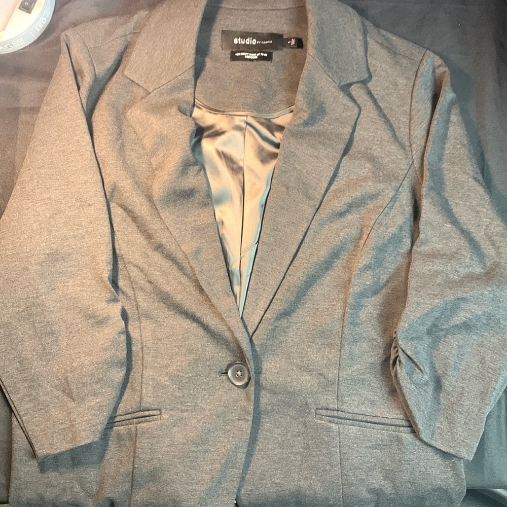 STUDIO BY TORRID JACKET SIZE 1/XL